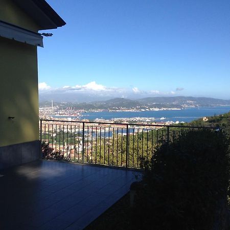 Arianna Hill House Bed & Breakfast La Spezia Exterior photo