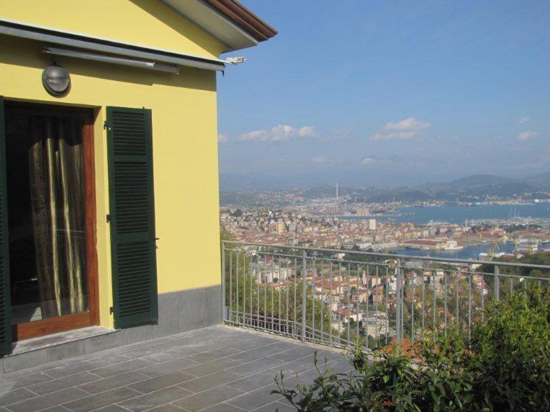 Arianna Hill House Bed & Breakfast La Spezia Room photo